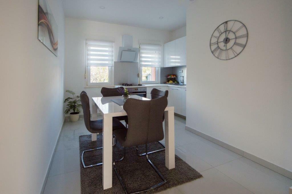 Apartment Sunce ポドストラナ エクステリア 写真