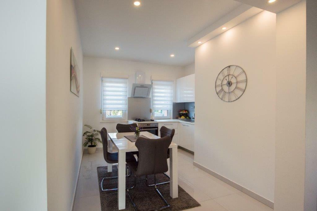 Apartment Sunce ポドストラナ エクステリア 写真
