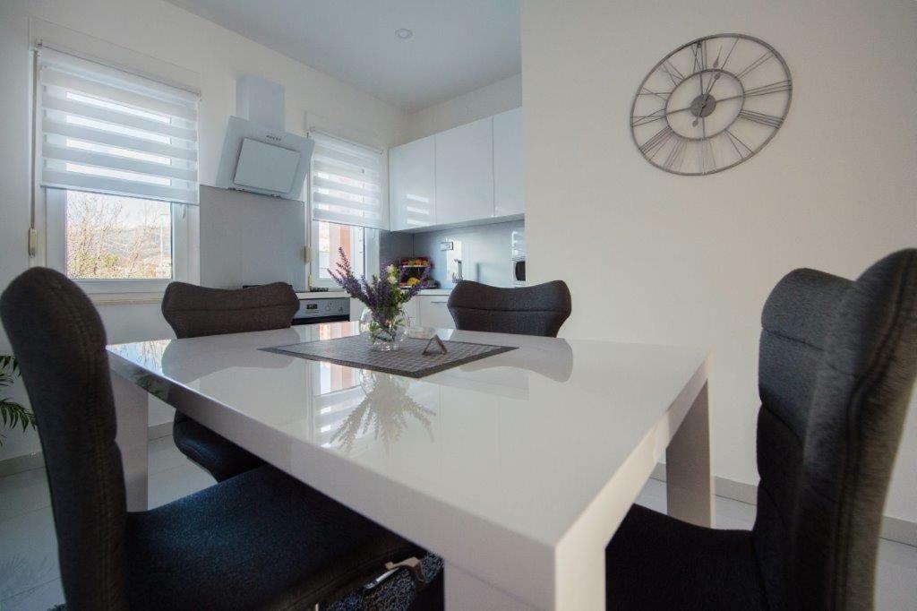 Apartment Sunce ポドストラナ エクステリア 写真
